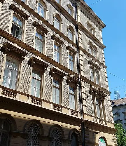 Jolanda Apartman